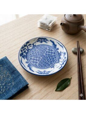 Vintage Japanese Arita Blue White Porcelain Plate Sansui Landscape & Geometric P